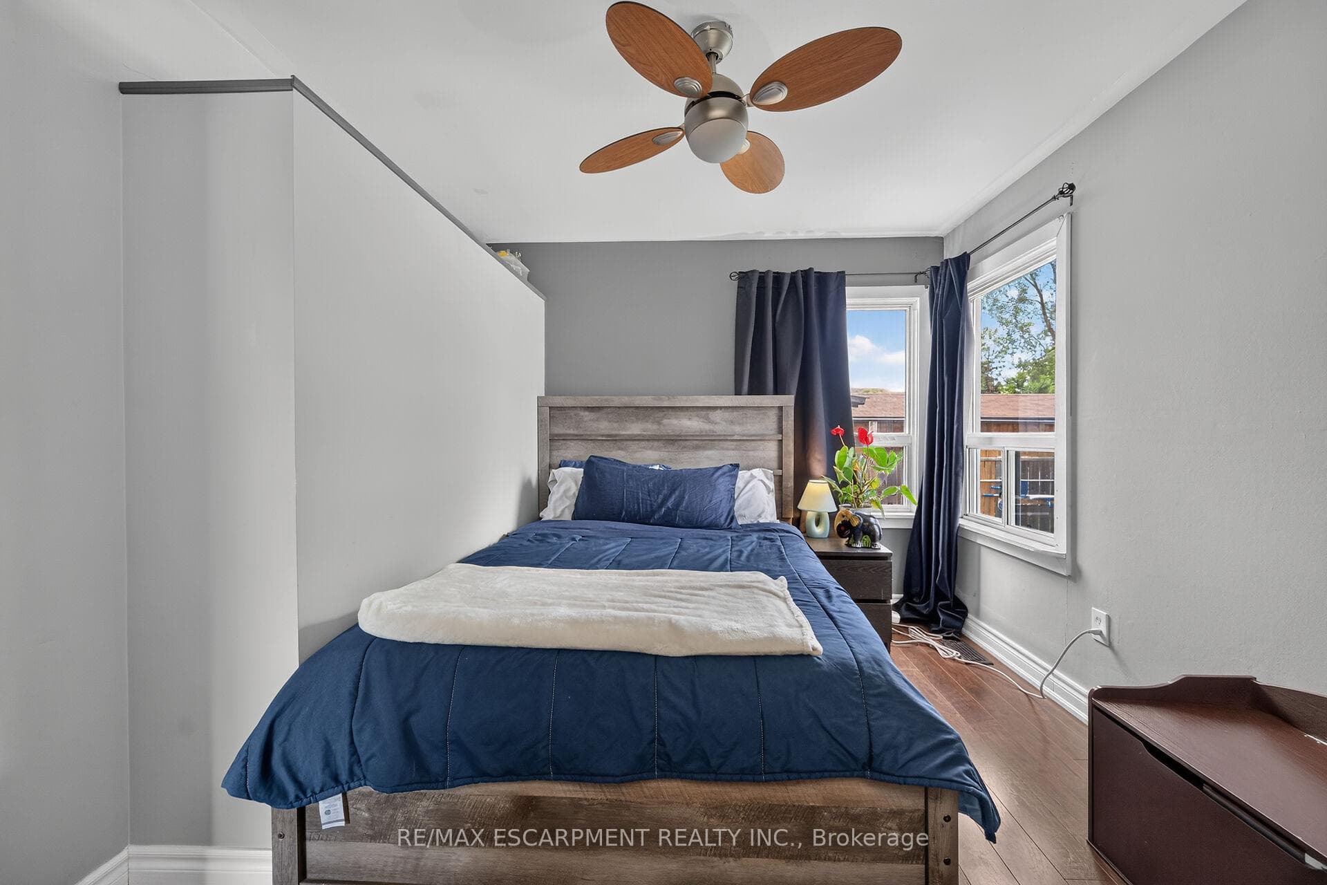 331 Guelph Street photo 20