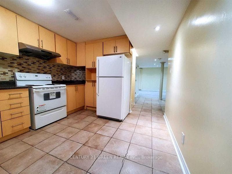 21 Timbercove Road Unit Bsmt photo 9