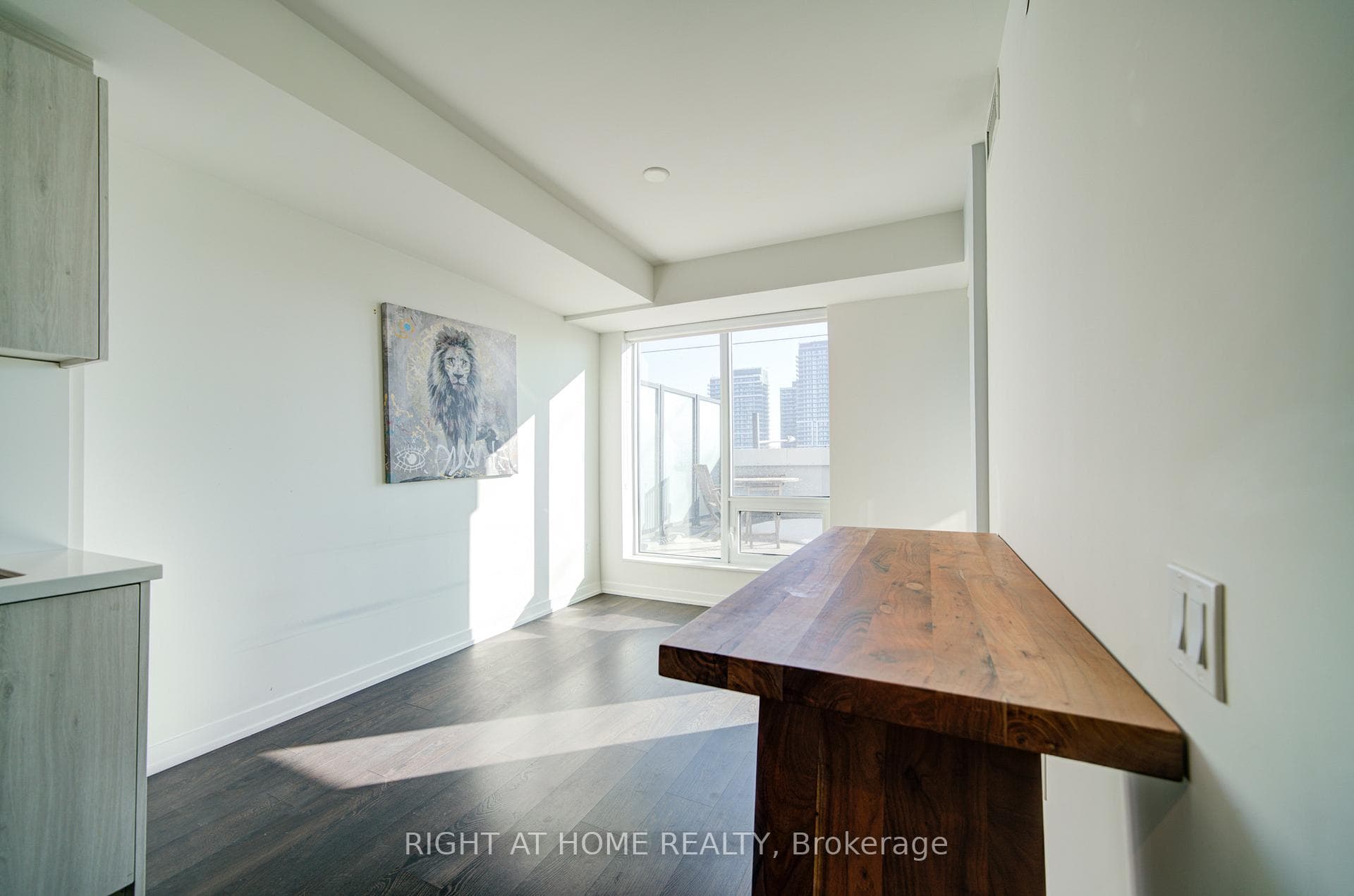 8868 Yonge Street Unit 216 photo 16