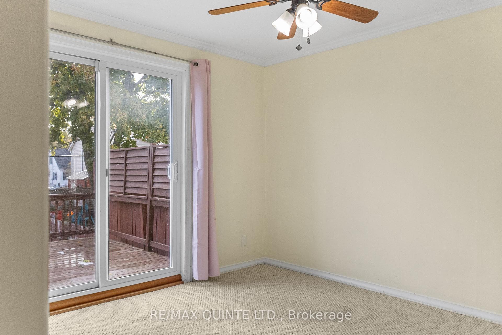 329 Bridge Street photo 16