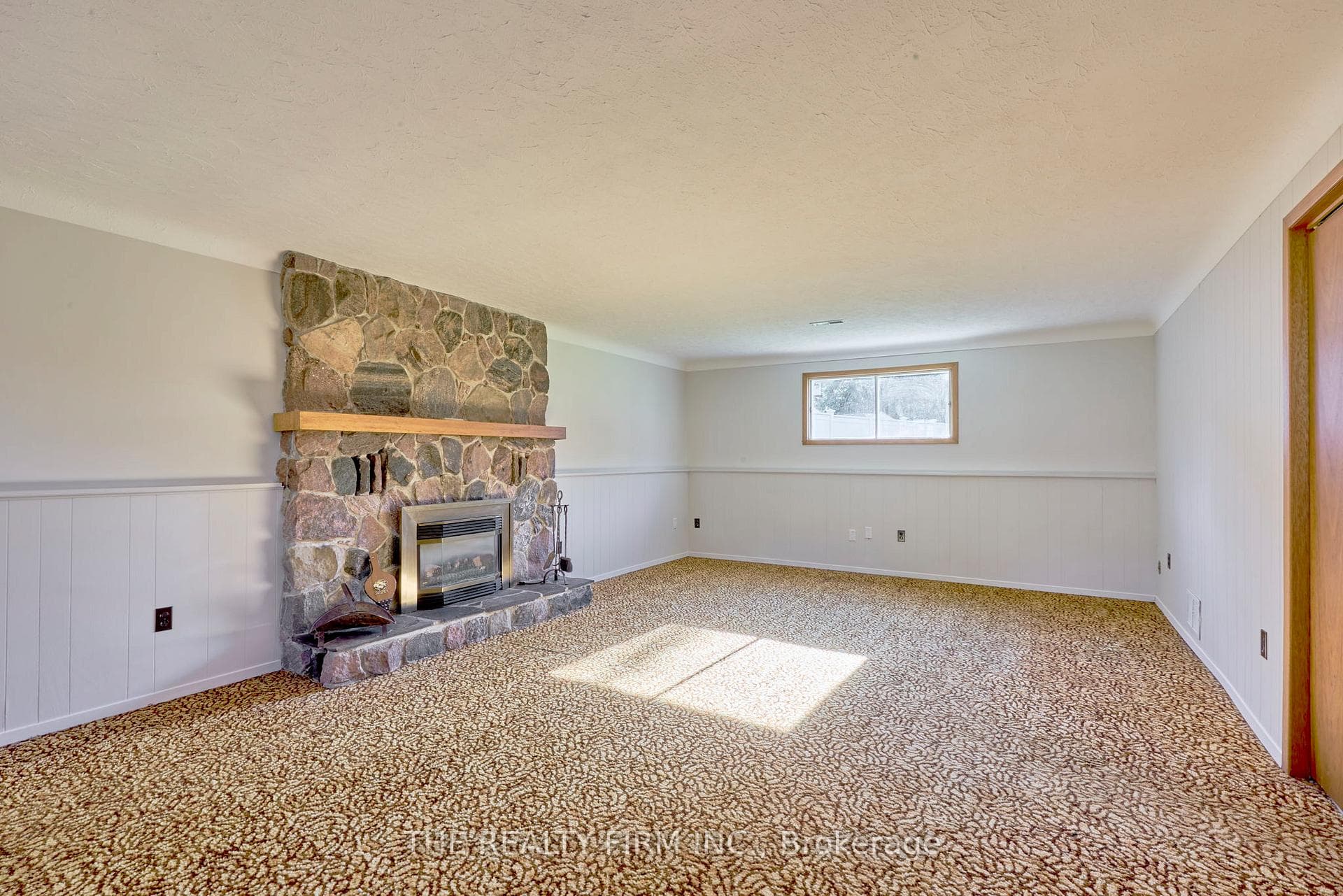 8761 Franklin Street photo 24