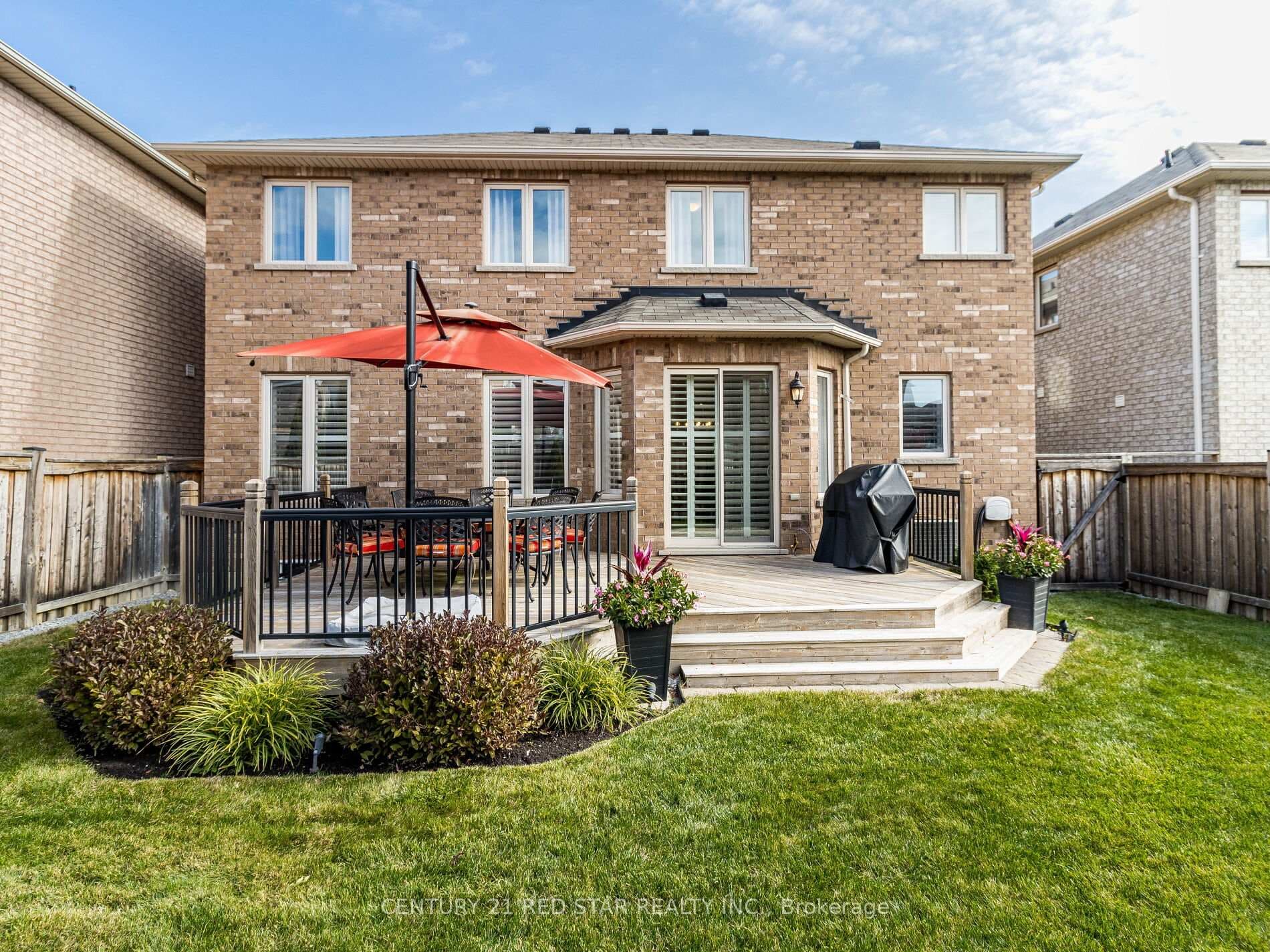12 Rowley Street photo 35