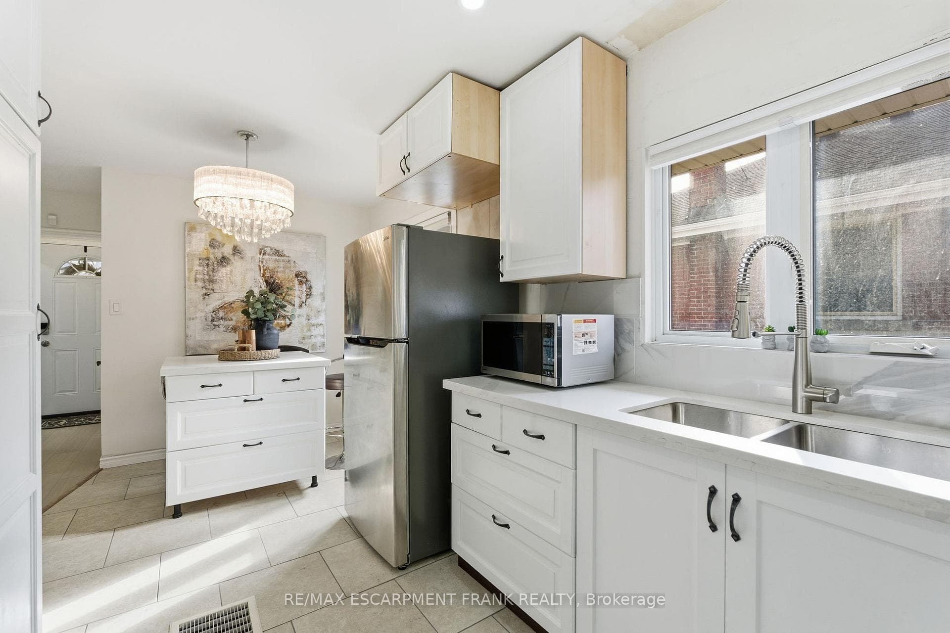352 East 28th Street photo 20