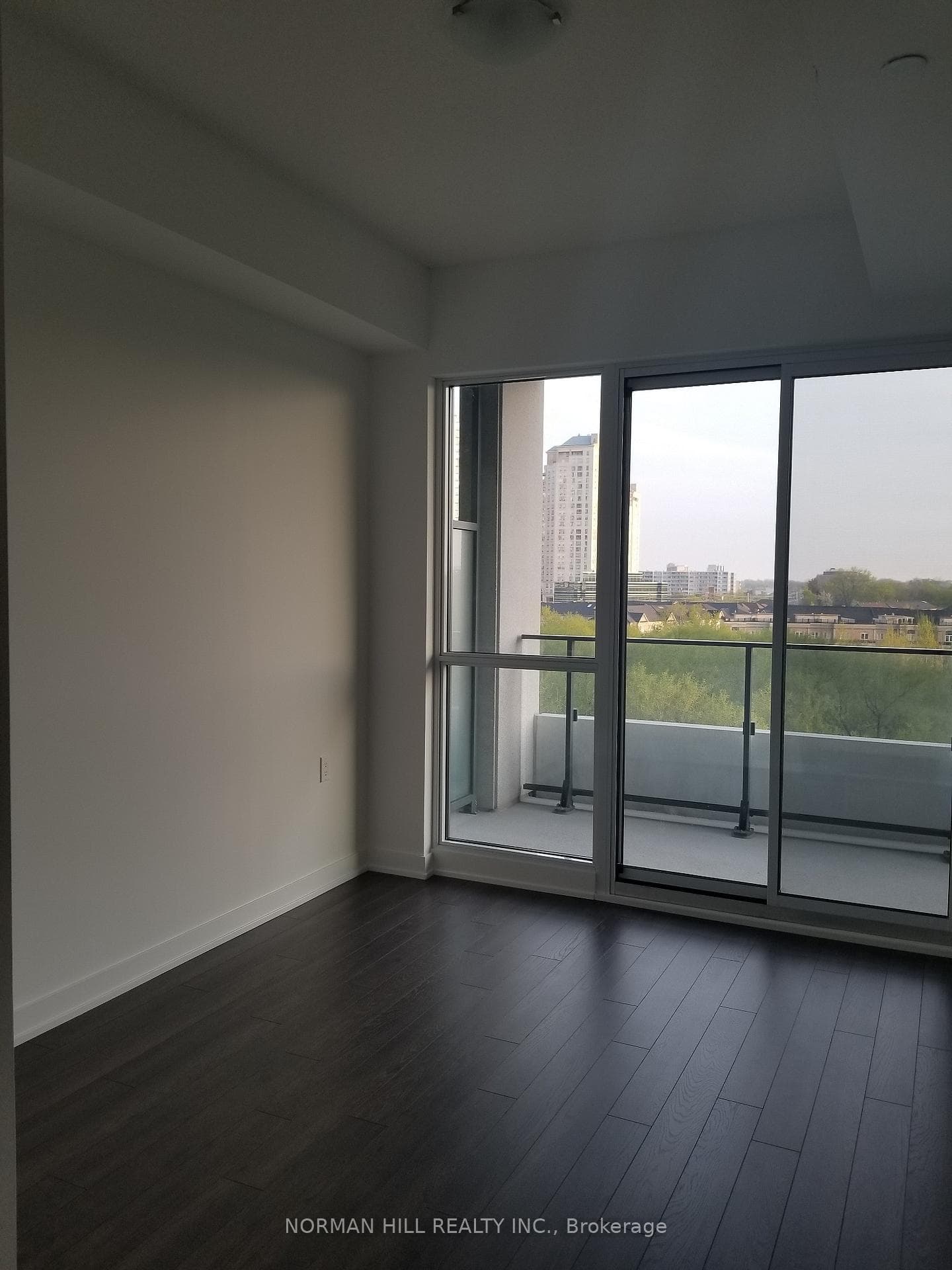 10 Parklawn Avenue Unit 612 photo 6