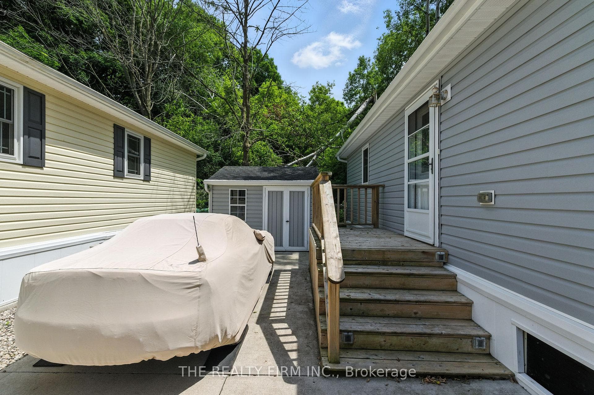 22790 Amiens Road Unit 1 photo 27