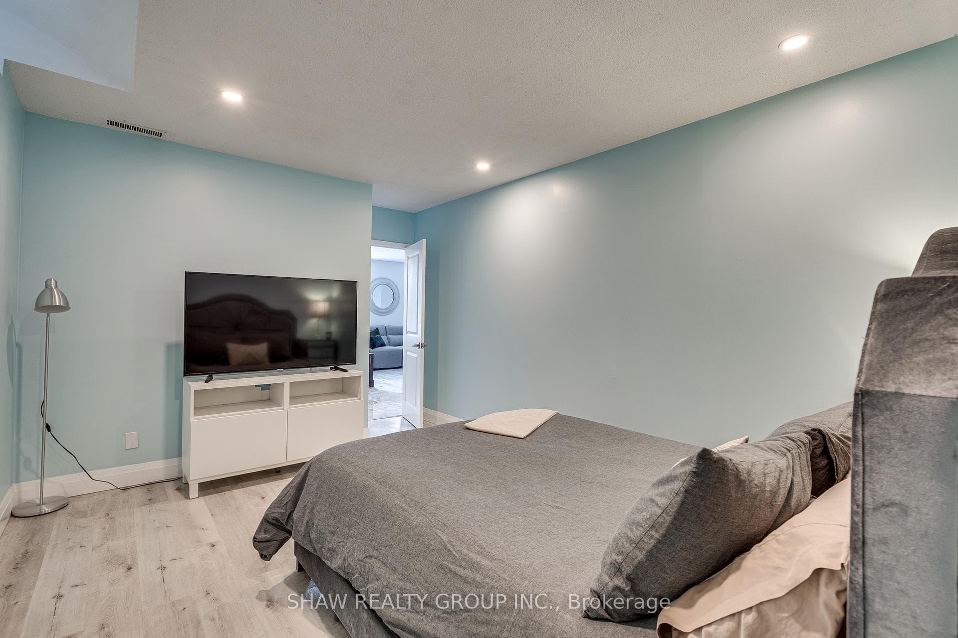 36 James Street Unit 312 photo 16