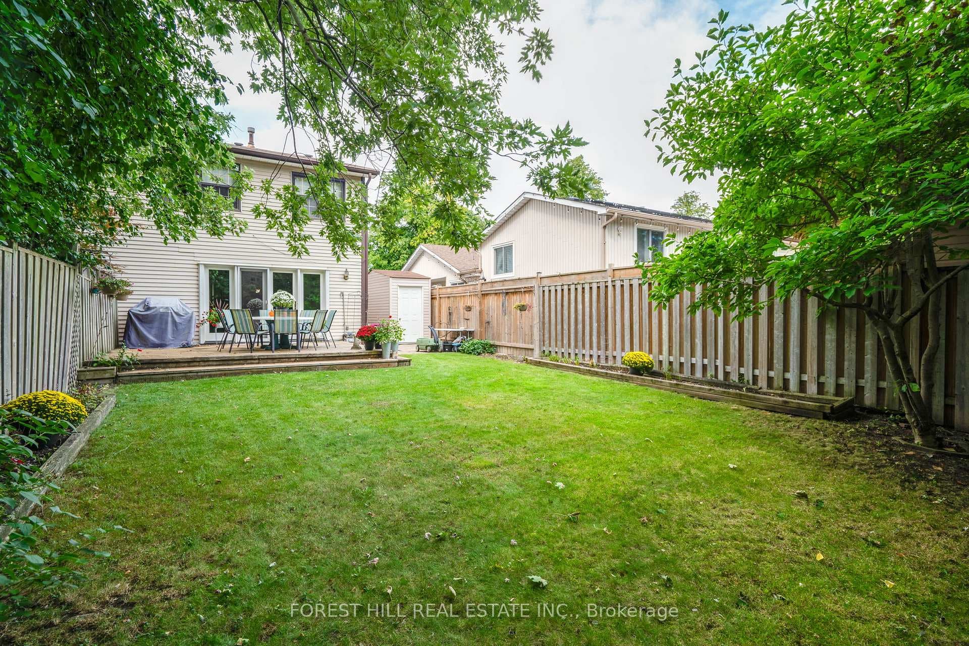 63 Hollyberry Trail photo 39
