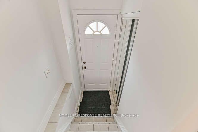 400 MISSISSAUGA VALLEY Boulevard Unit 10 photo 4