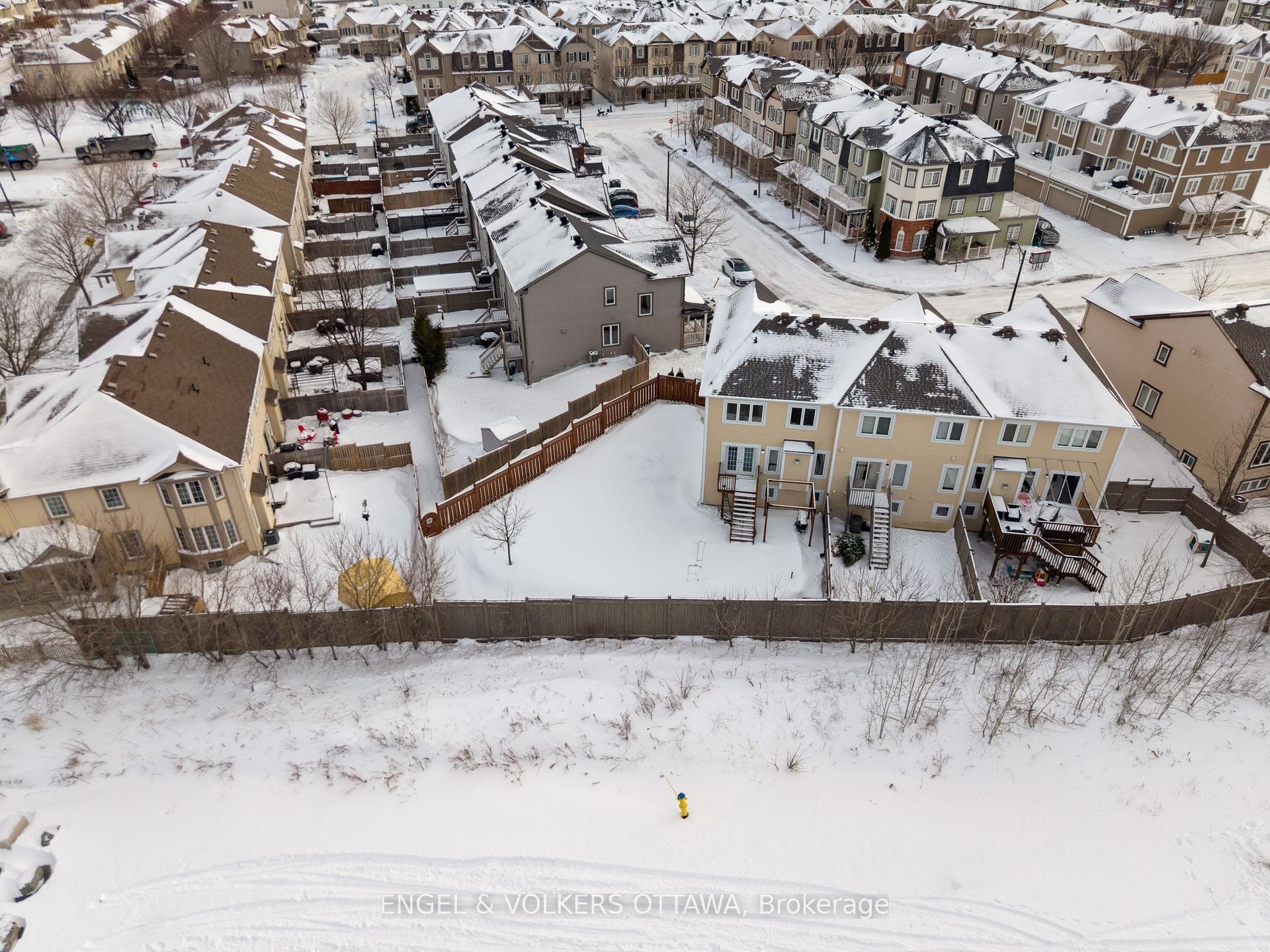 719 Maloja Way photo 34