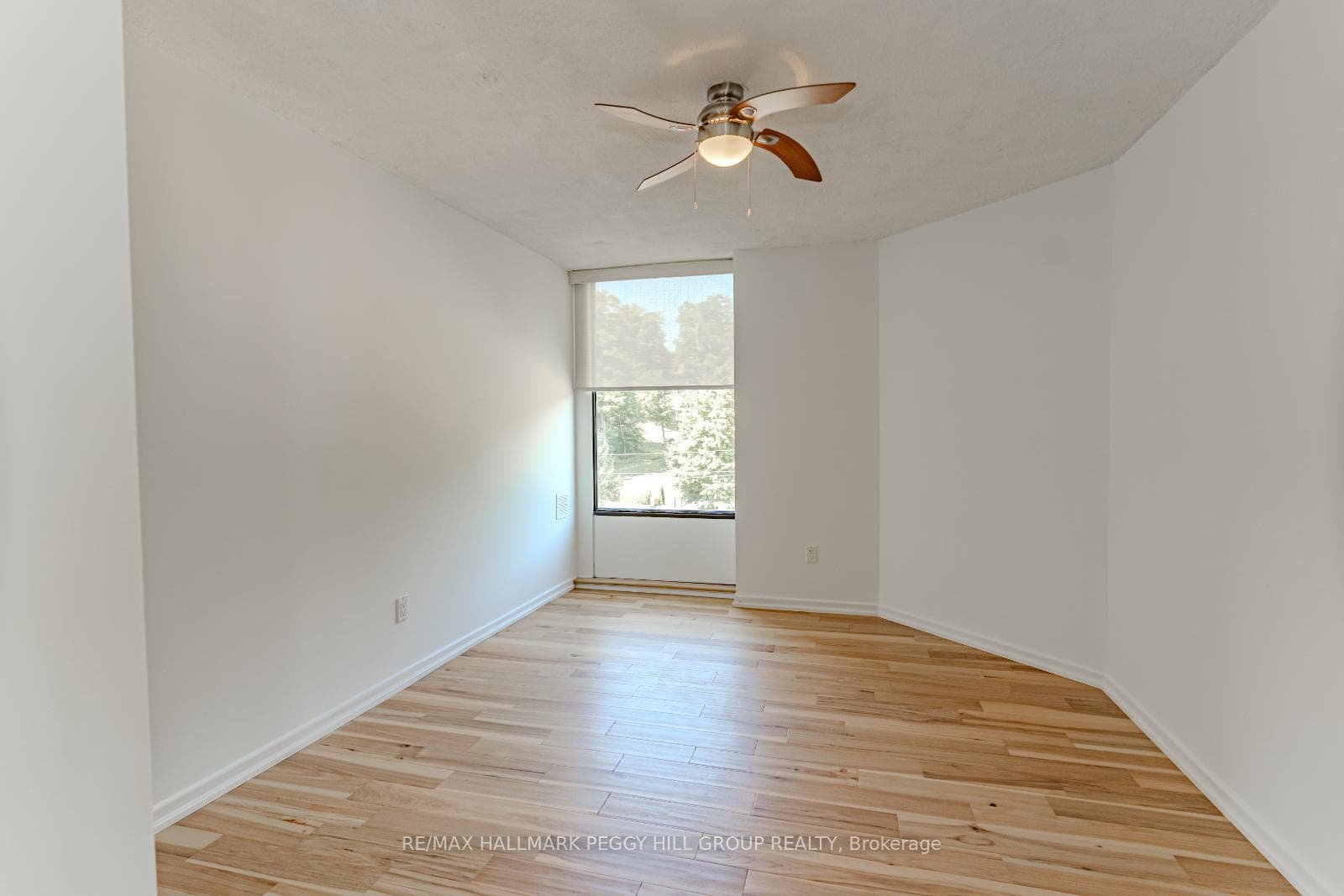 181 COLLIER Street Unit 701 photo 11