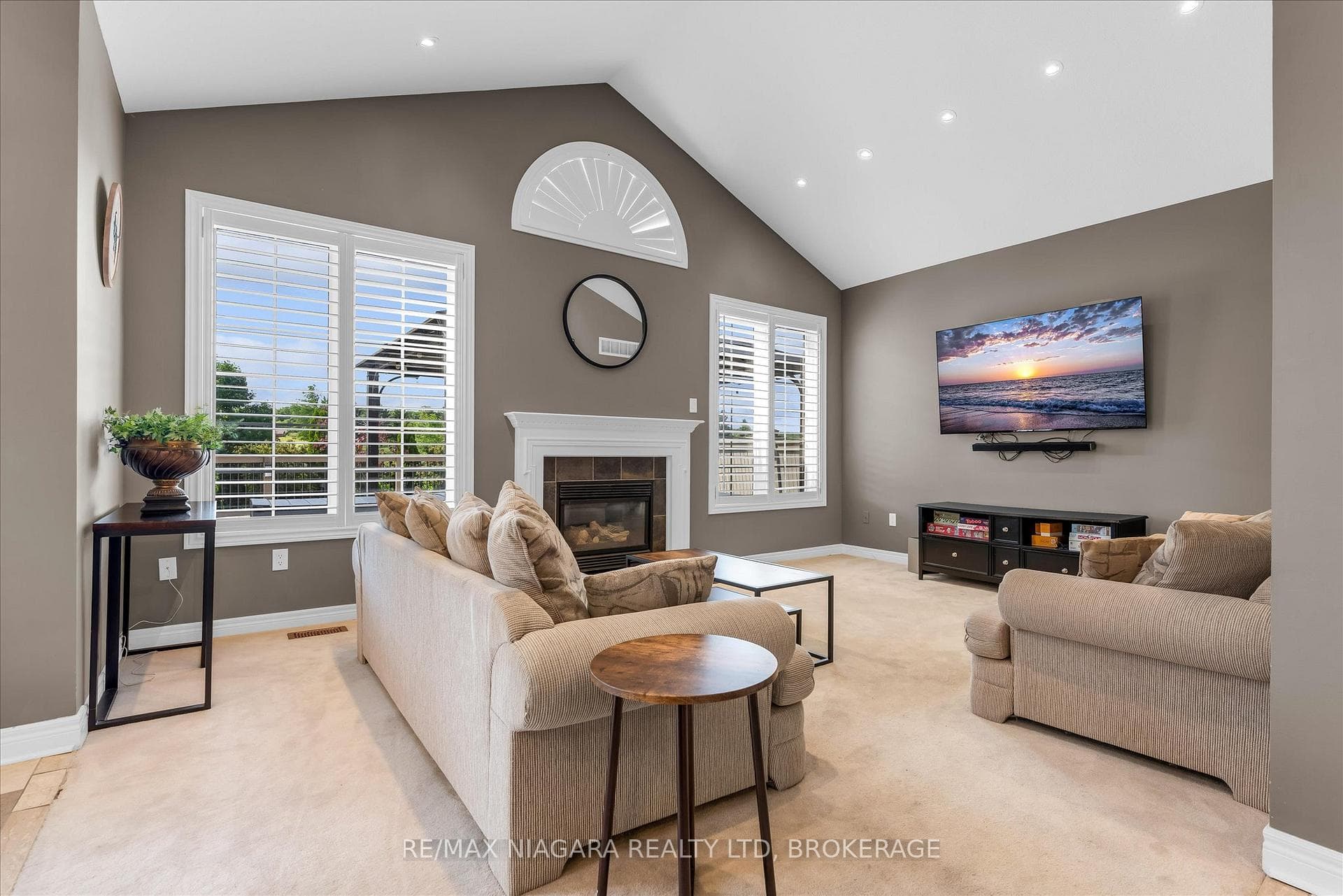 404 Wright Crescent photo 13