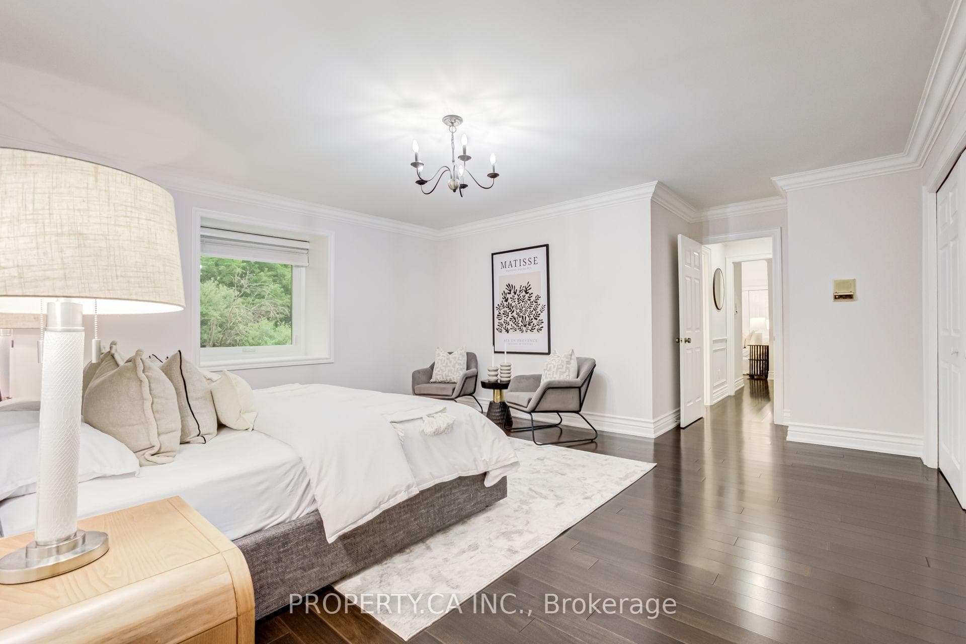 143 Cambridge Crescent photo 31