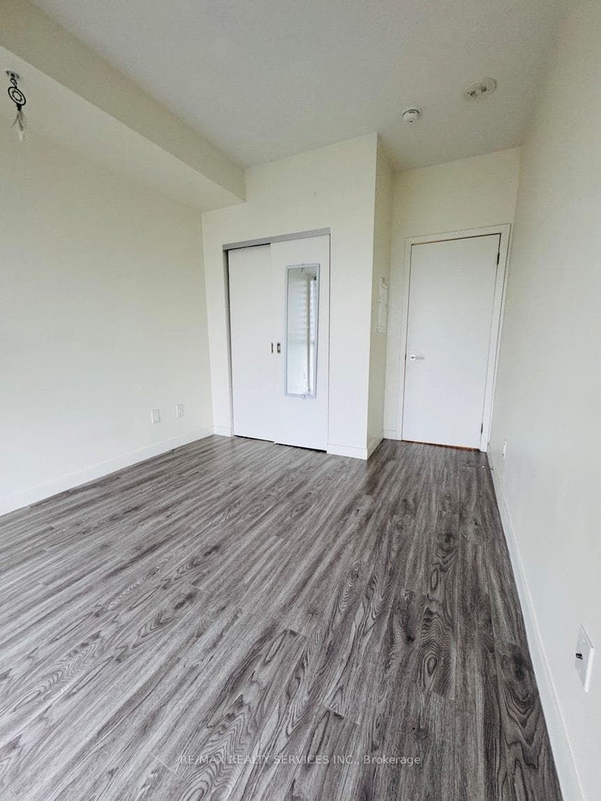 128 King Street Unit 1006 photo 15