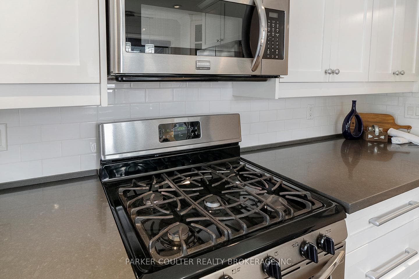 56 South Street photo 32
