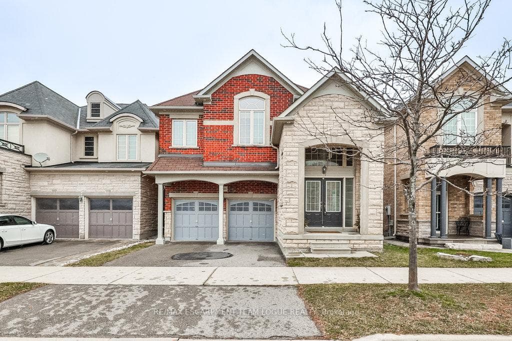 3285 Steeplechase Drive photo 1