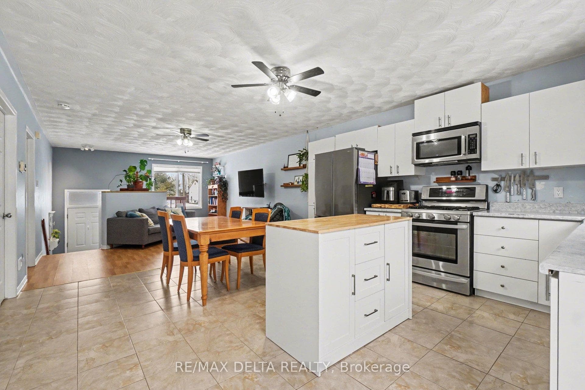 542A Devista Boulevard photo 13