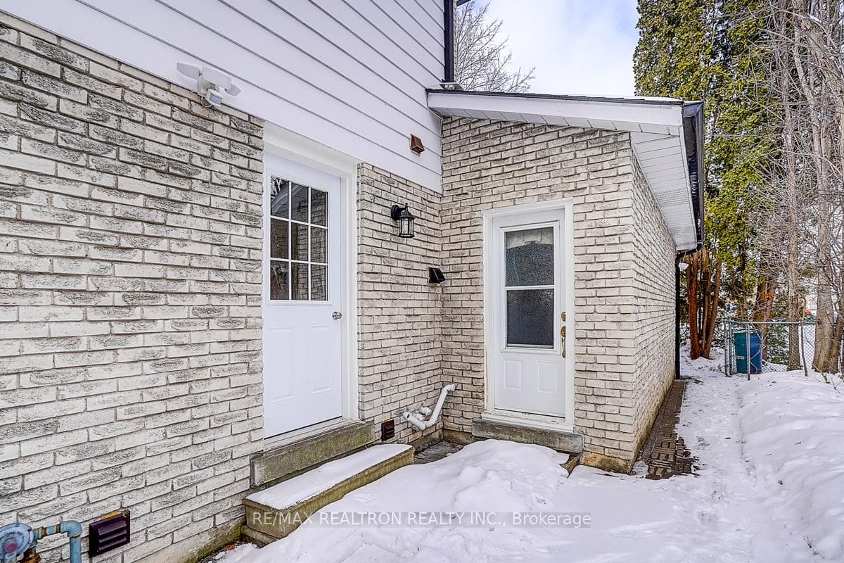 12 Jolyn Court photo 27