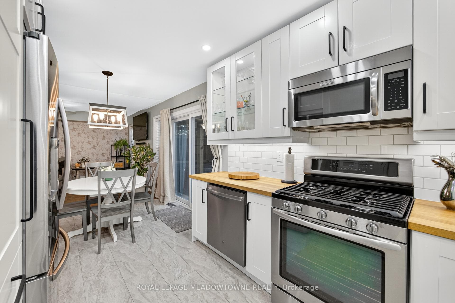 60 Tanners Drive photo 22