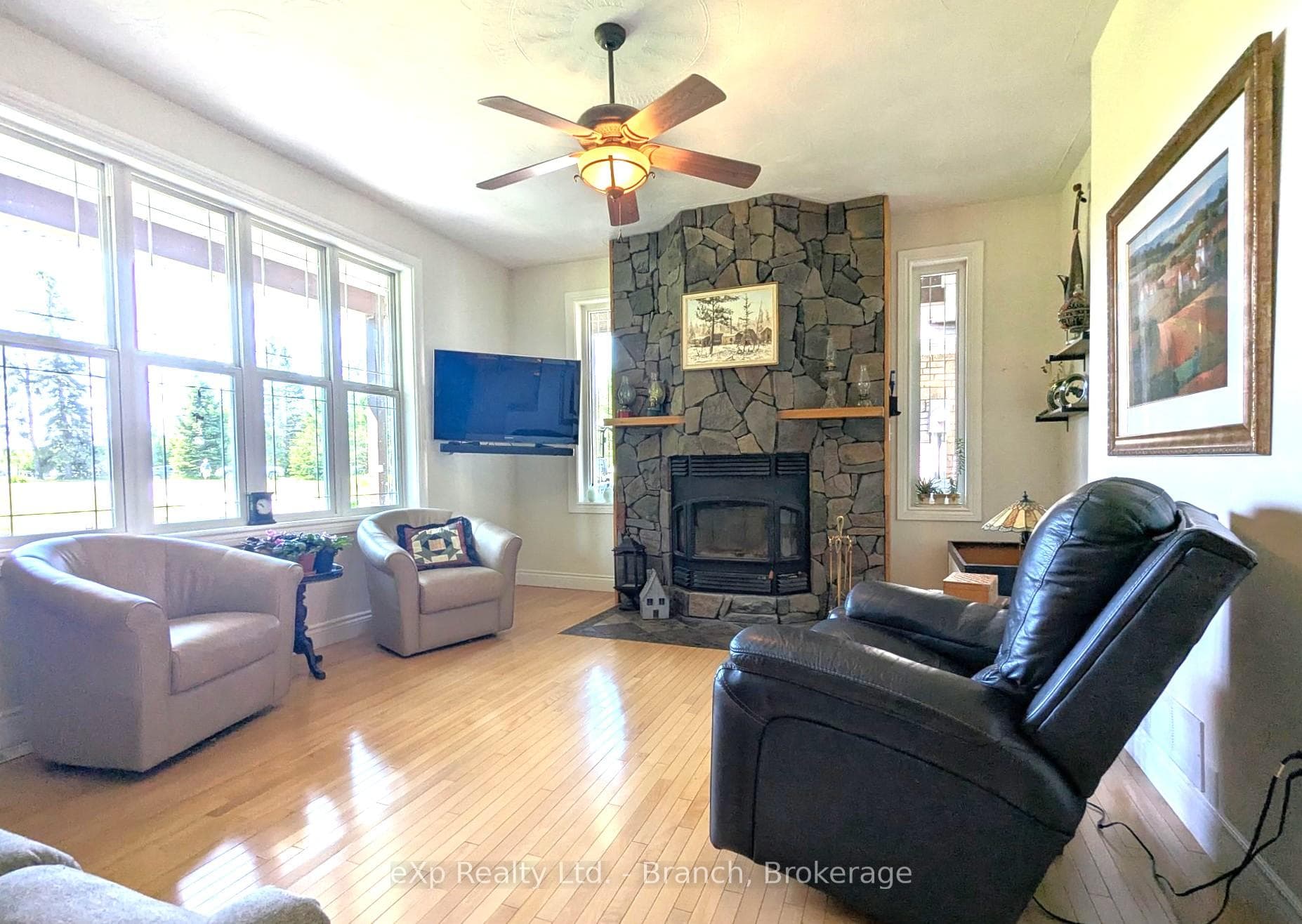270 Caron Road photo 10