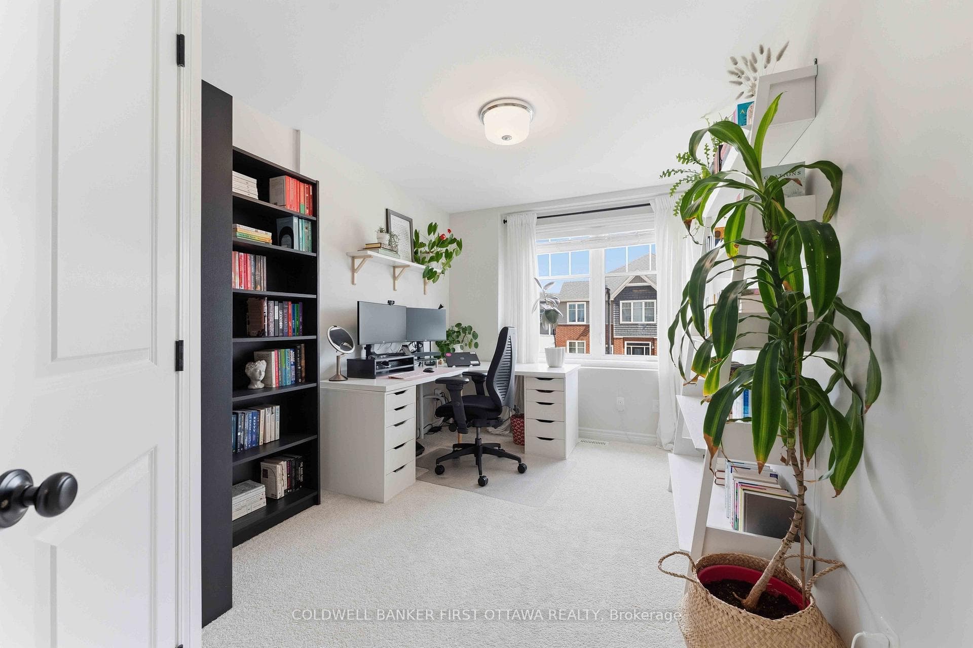Bedroom with Walk in Closet