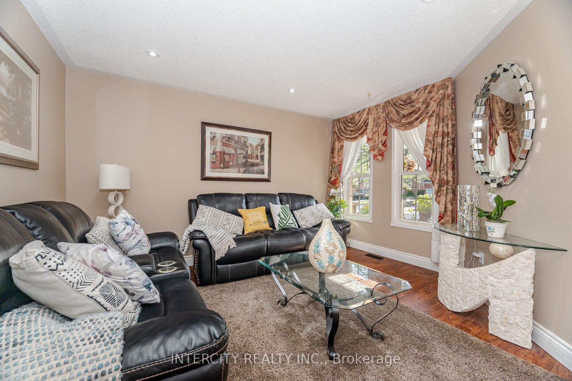19 Aspenwood Trail photo 7