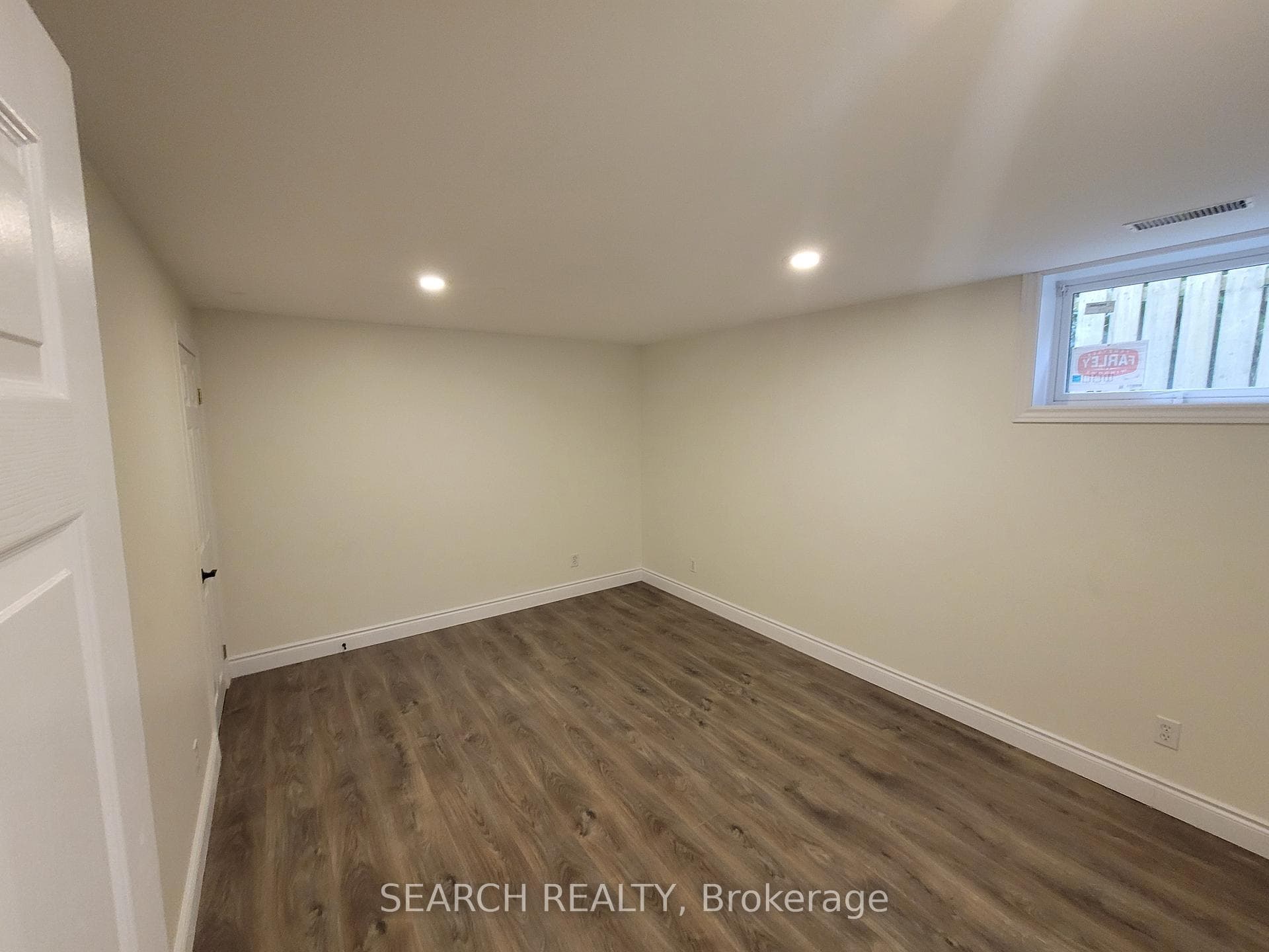 75 Edwina Court Unit 2 photo 12