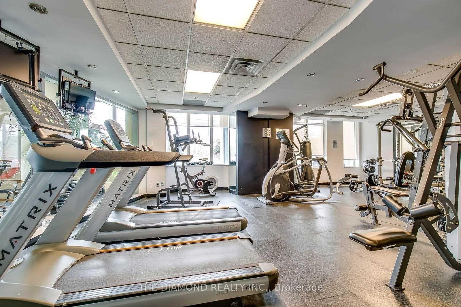 2121 Lakeshore Boulevard Unit 313 photo 15