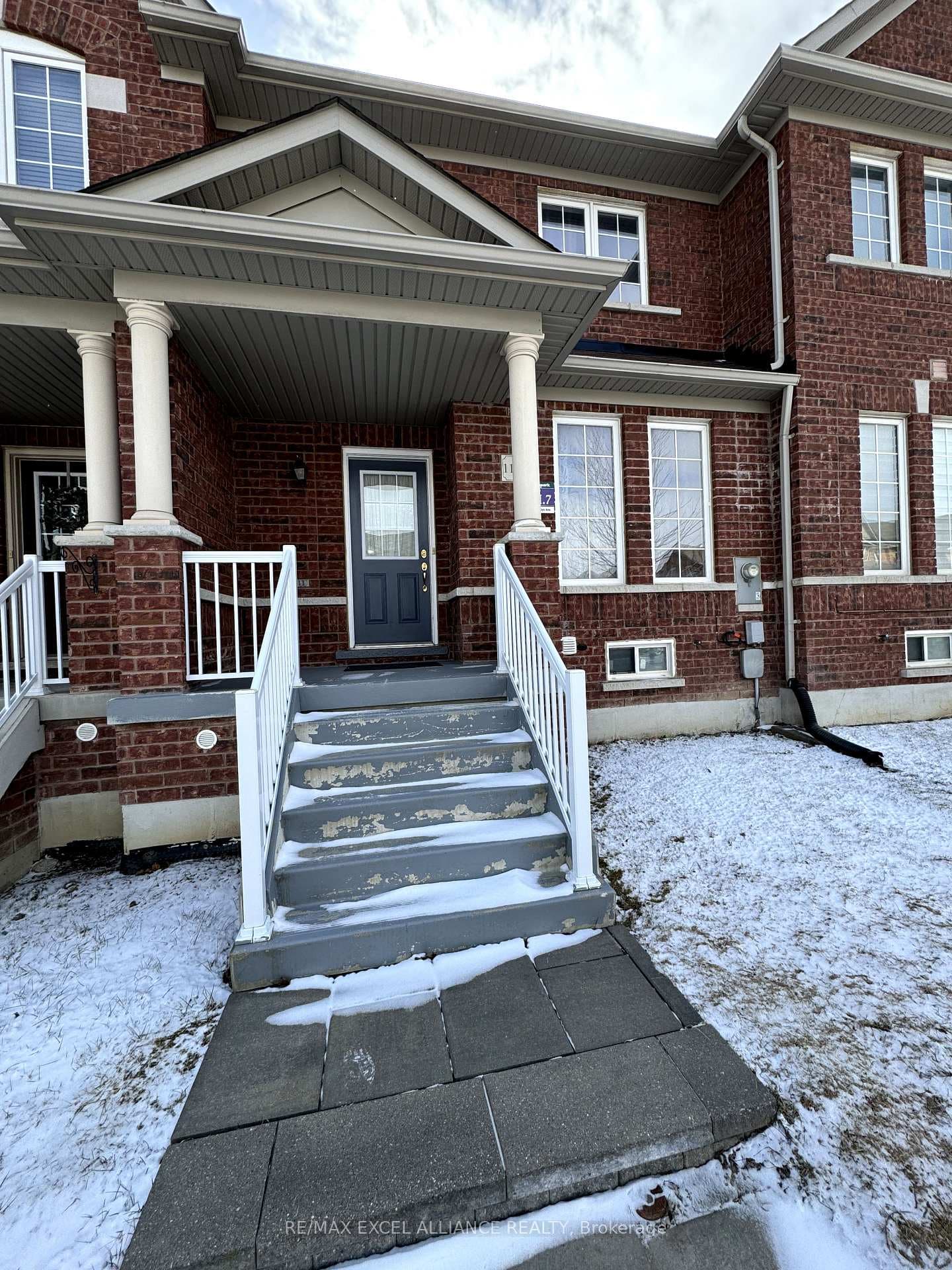 1117 Bur Oak Avenue photo 1
