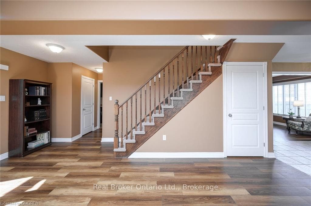 88 SUMNER CRES N/A photo 27