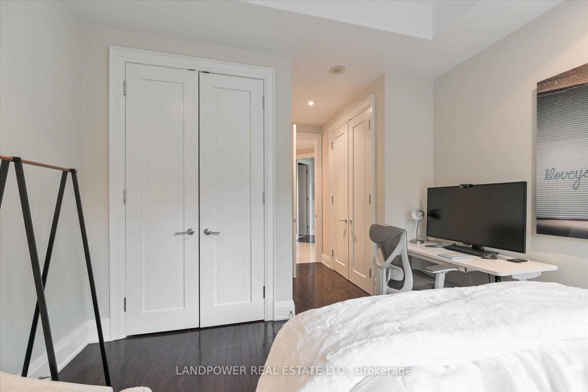 80 Yorkville Avenue Unit 503 photo 18