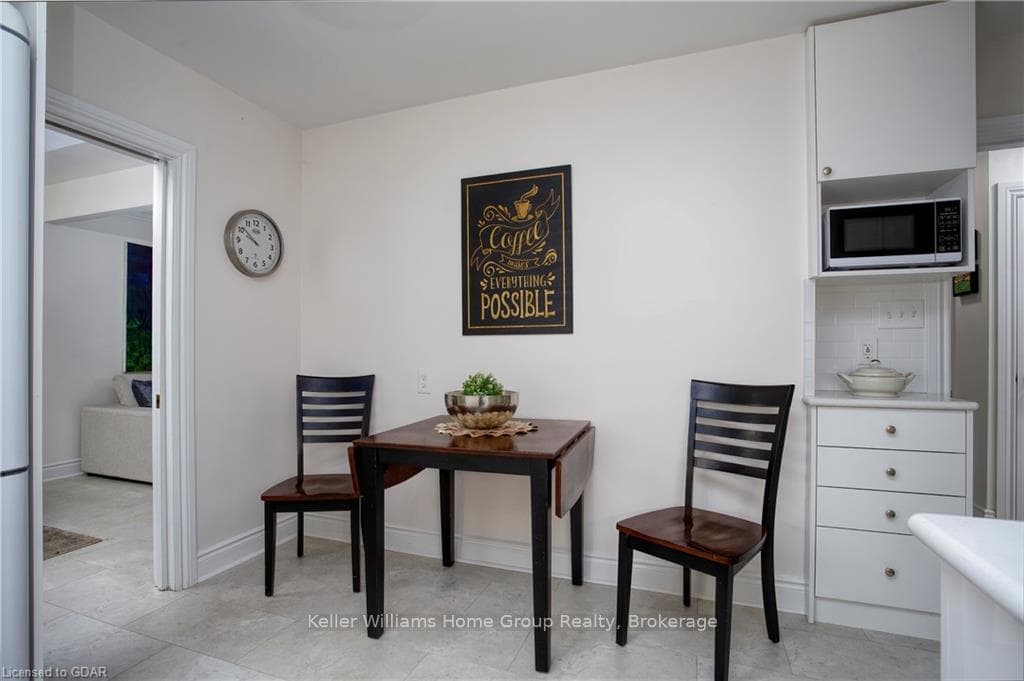 10 HAMEL Avenue photo 18