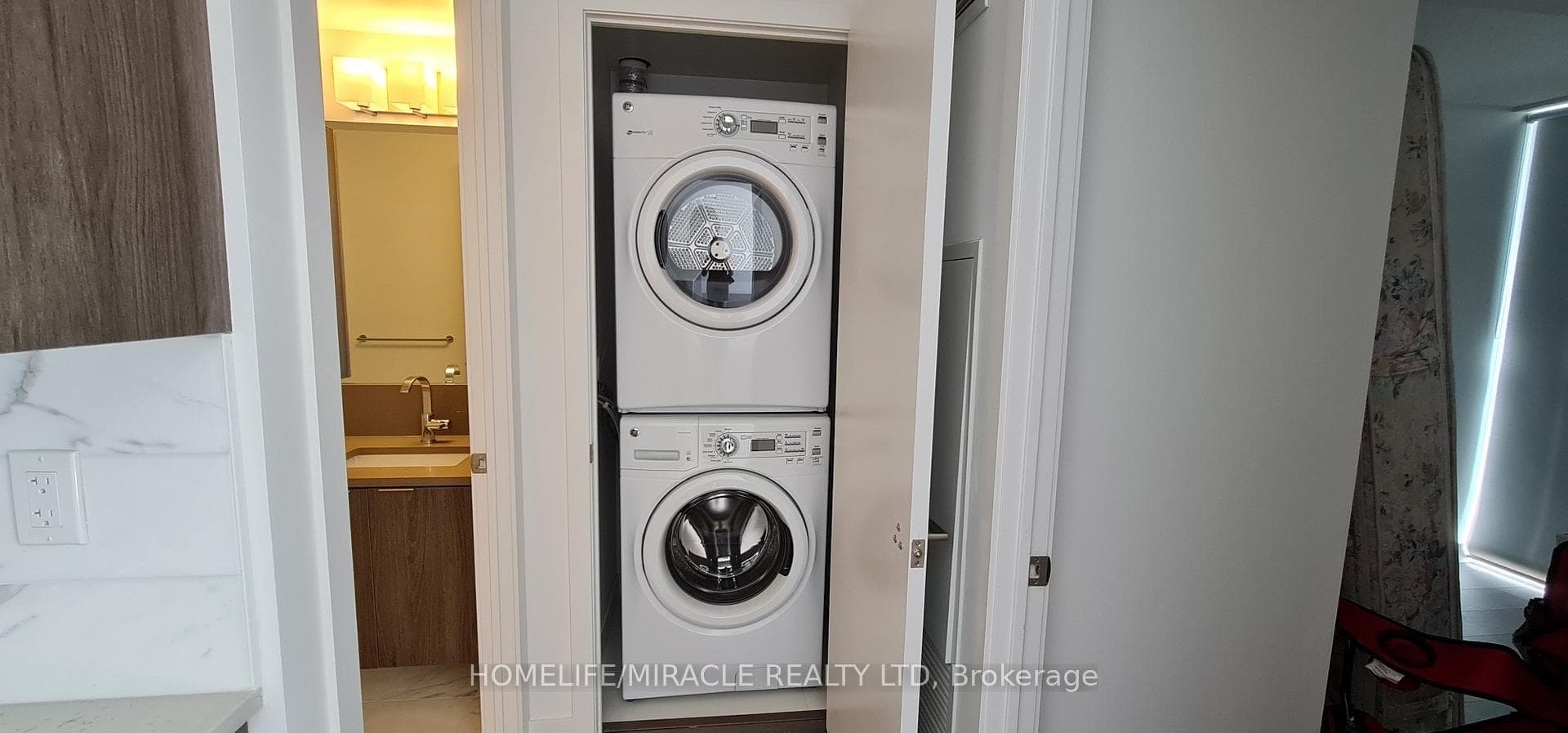 38 Iannuzzi Street Unit 1601 photo 11
