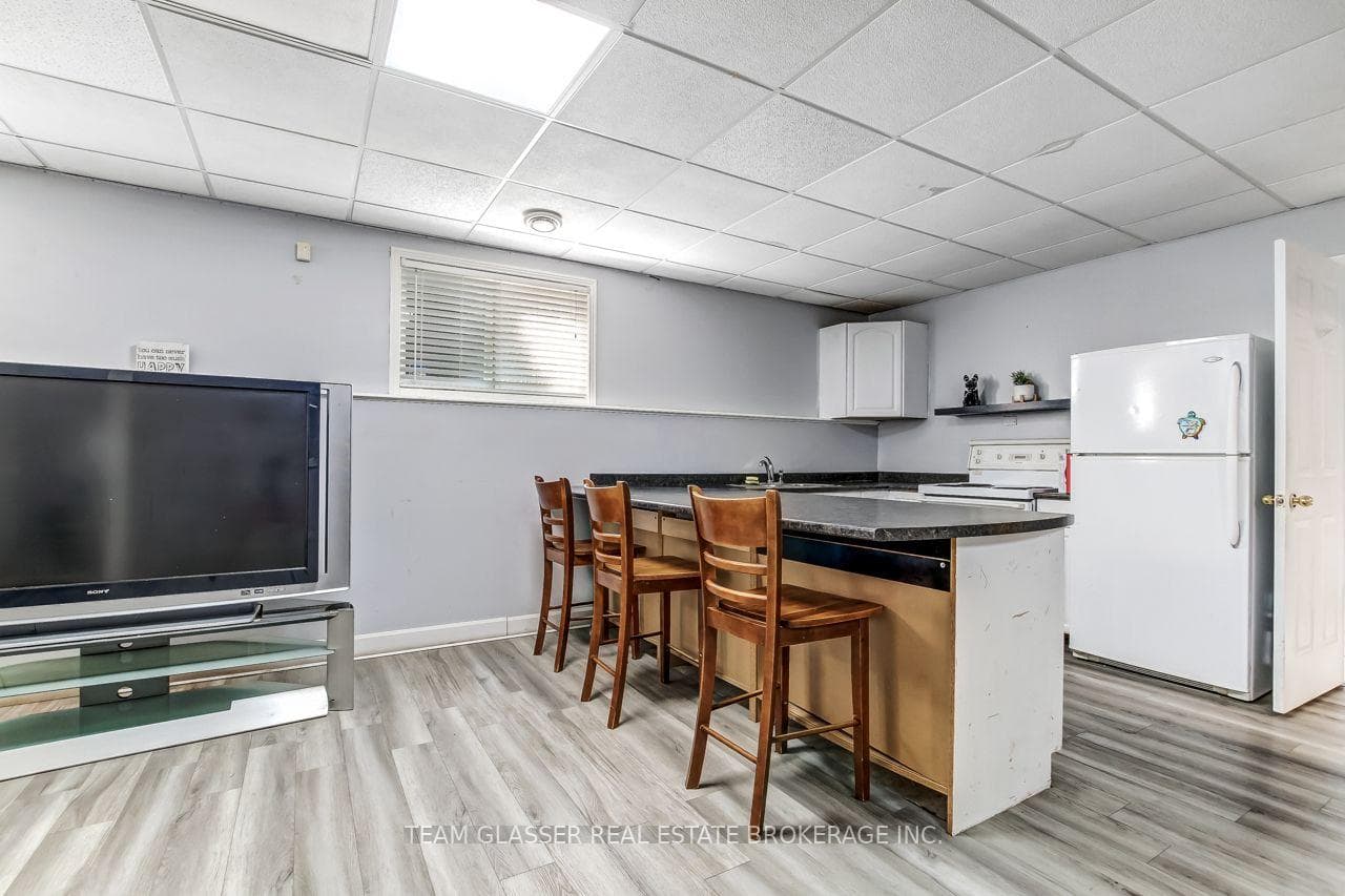 23999 Mayfair Road photo 26