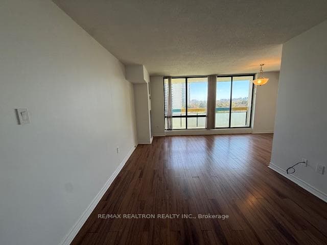 177 Linus Road Unit 1415 photo 4