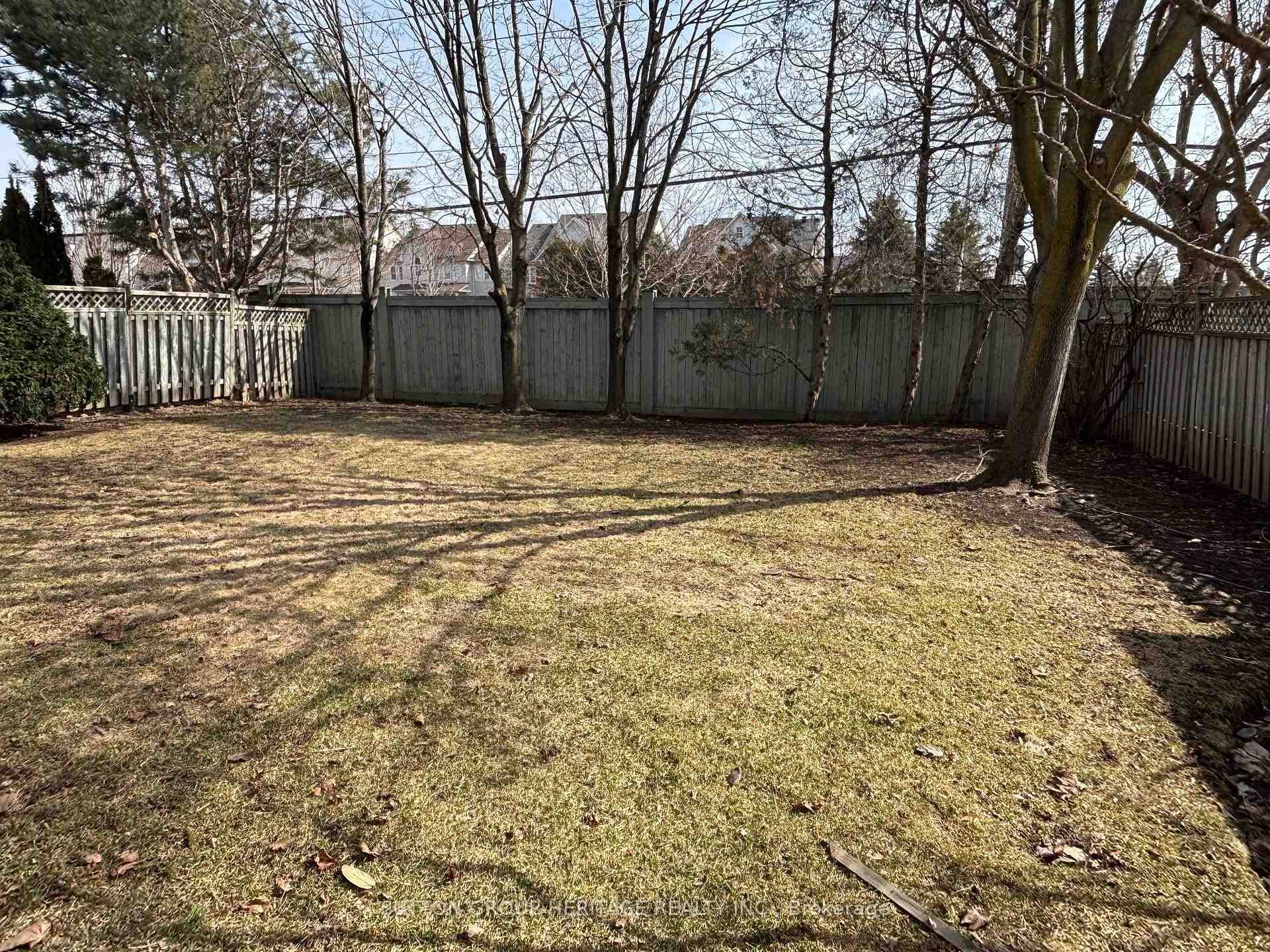 19 Sawyer Crescent photo 46