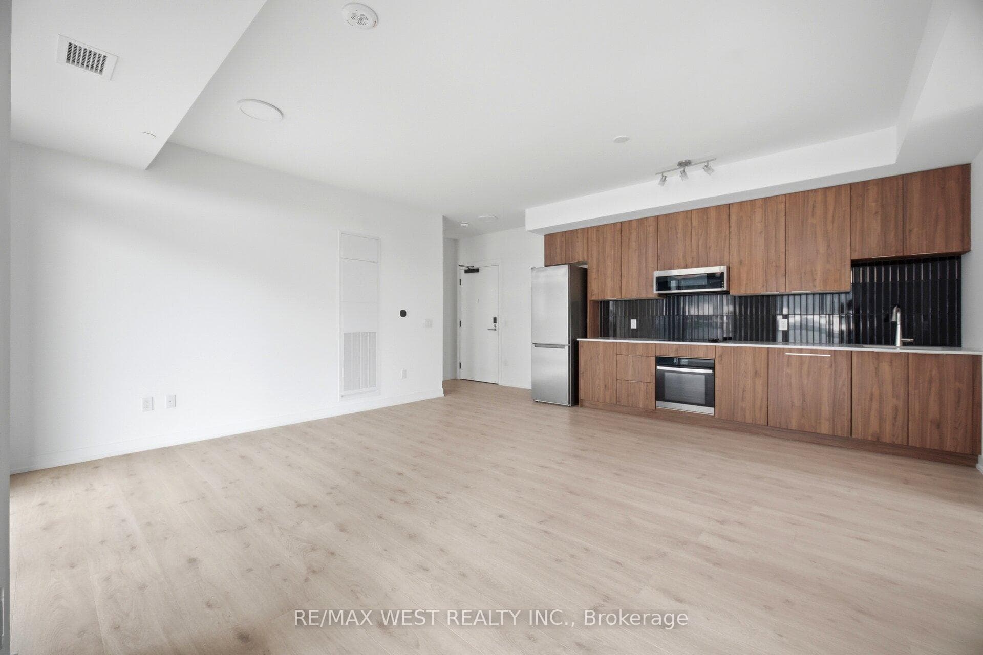 2501 Saw Whet Boulevard Unit 311 photo 14