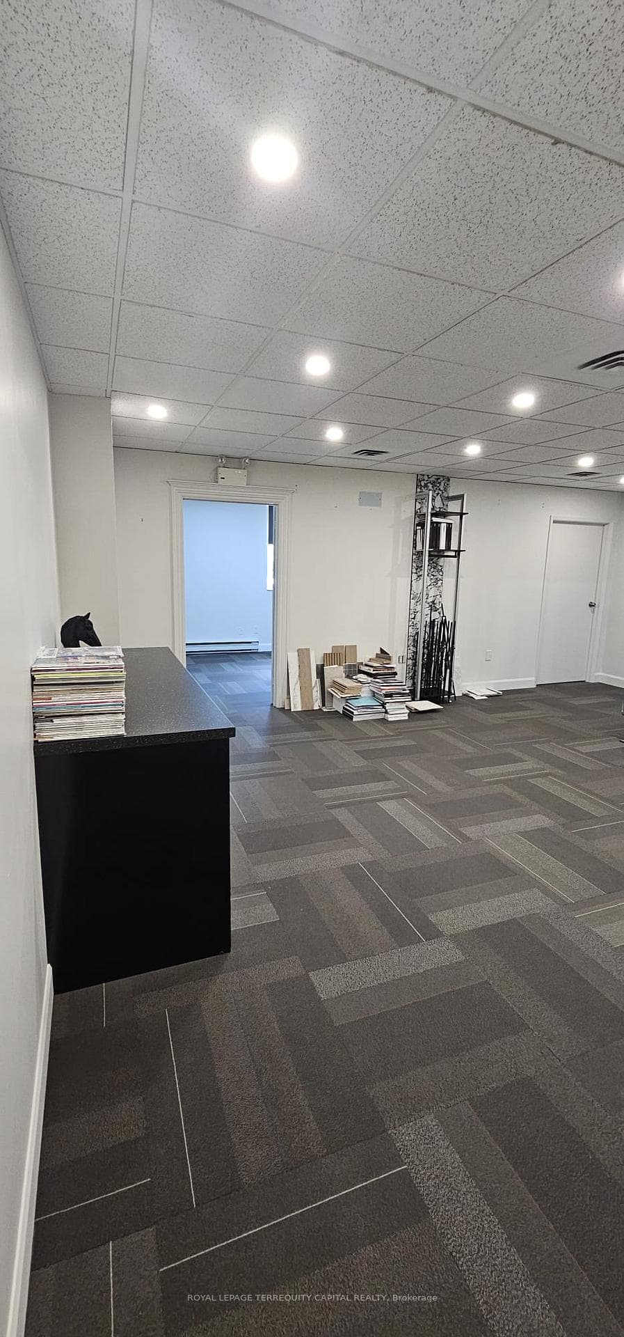 8300 Yonge Street Unit 201 photo 9