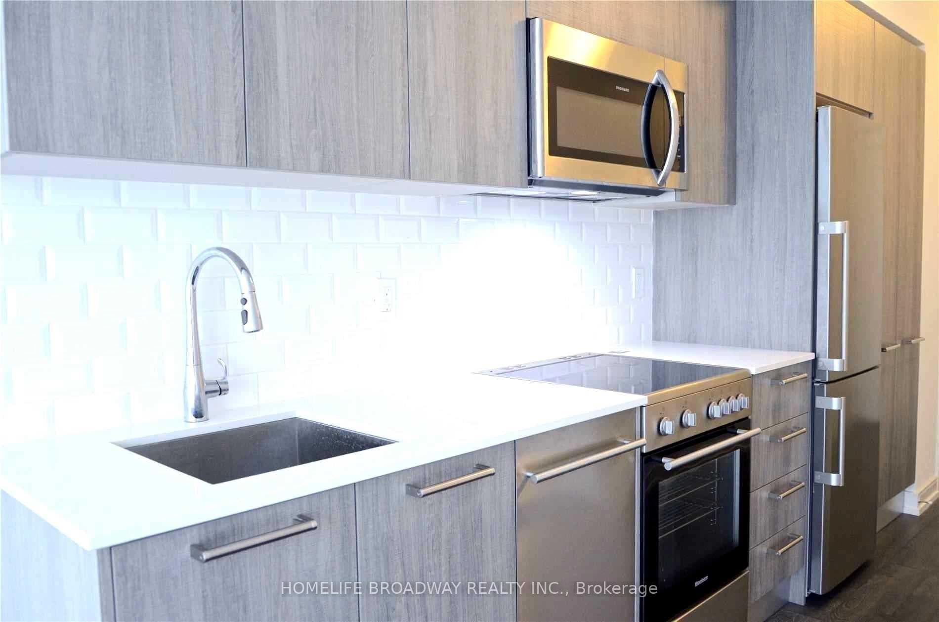 28 Wellesley Street Unit 3505 photo 6
