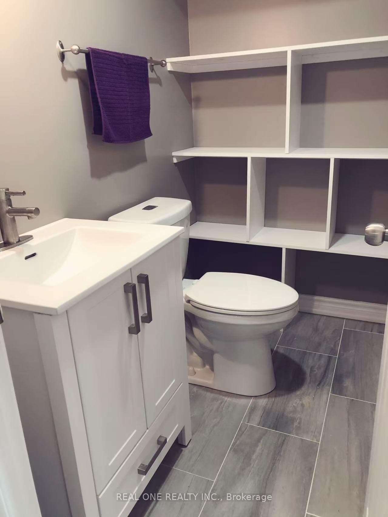 3578 Queenston Drive photo 25