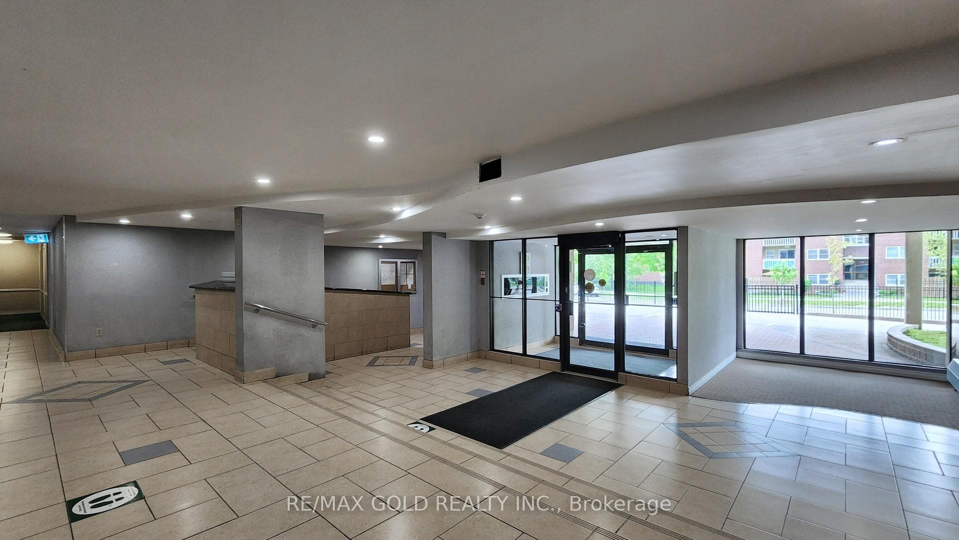 99 Blackwell Avenue Unit 1205 photo 5