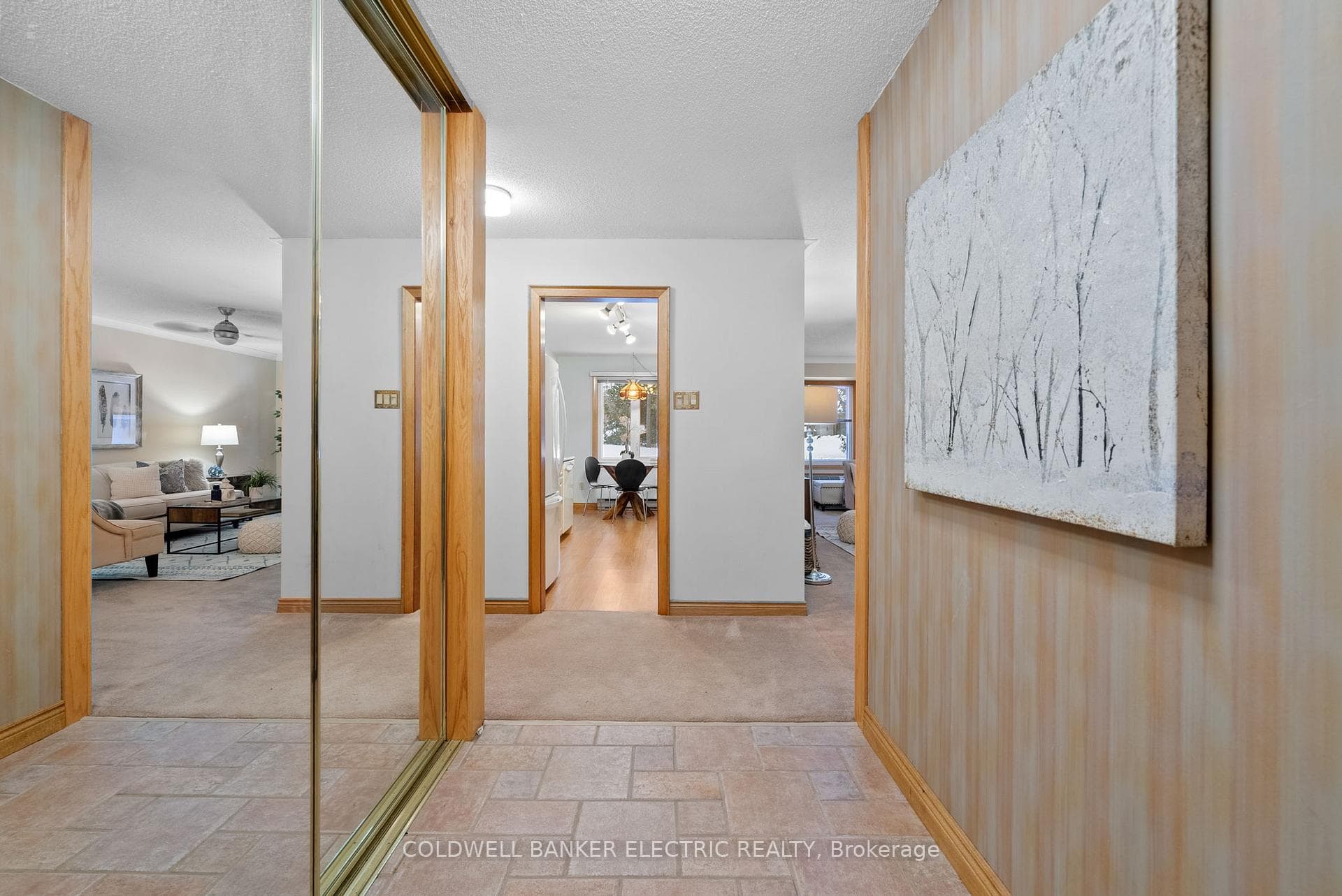 645 Whitaker Street Unit 4 photo 4