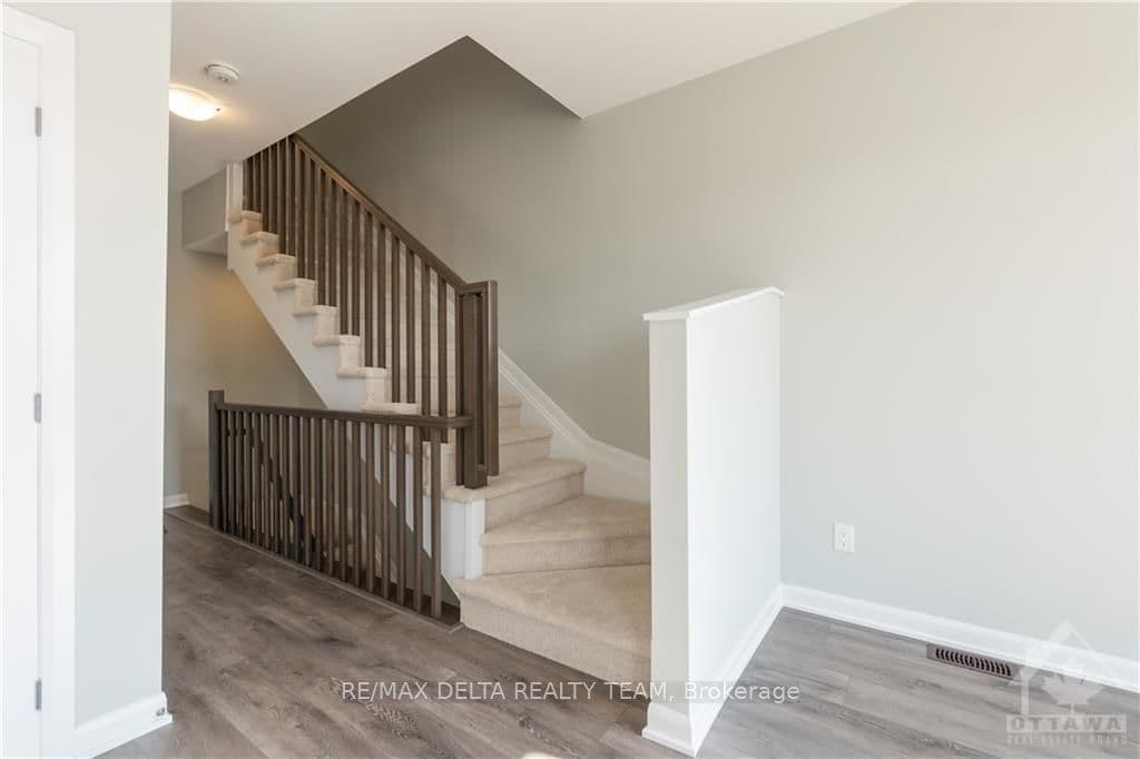 342 RAHEEN Court photo 18
