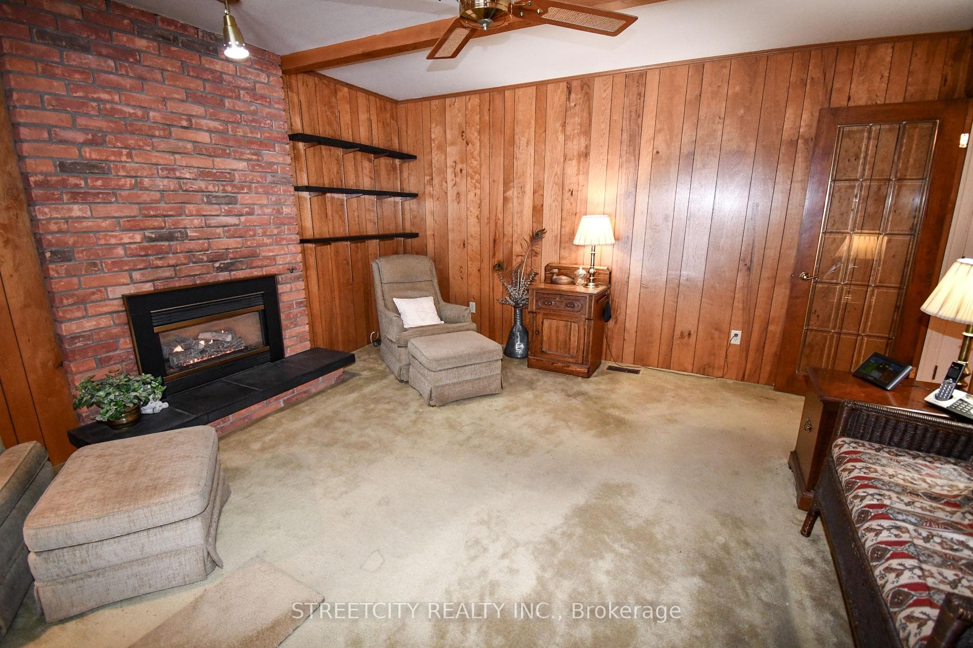 454 Village Green Avenue photo 14