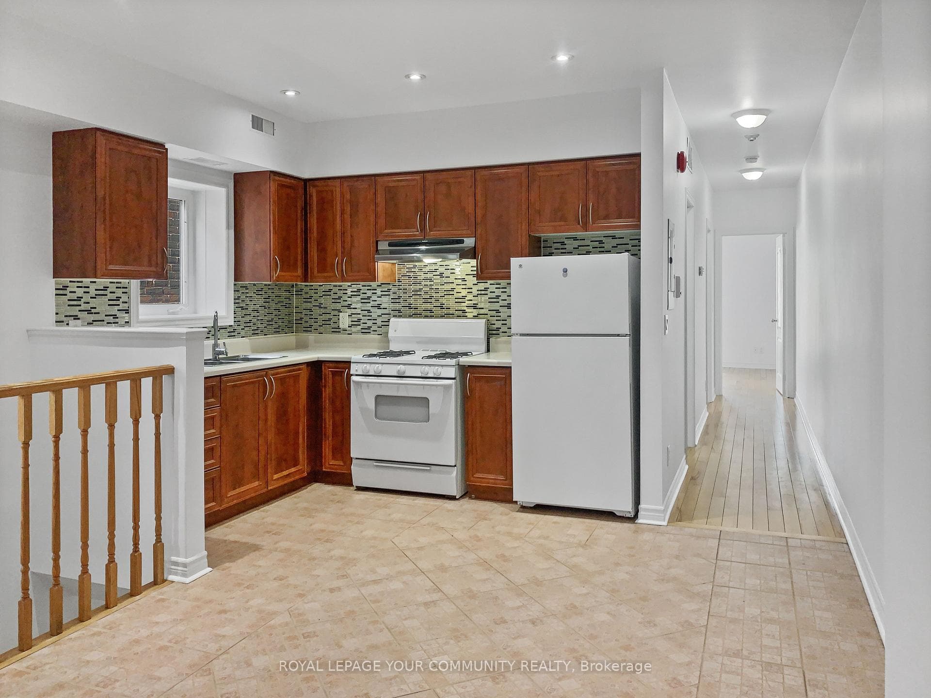 2417 Dundas Street Unit 4 photo 1