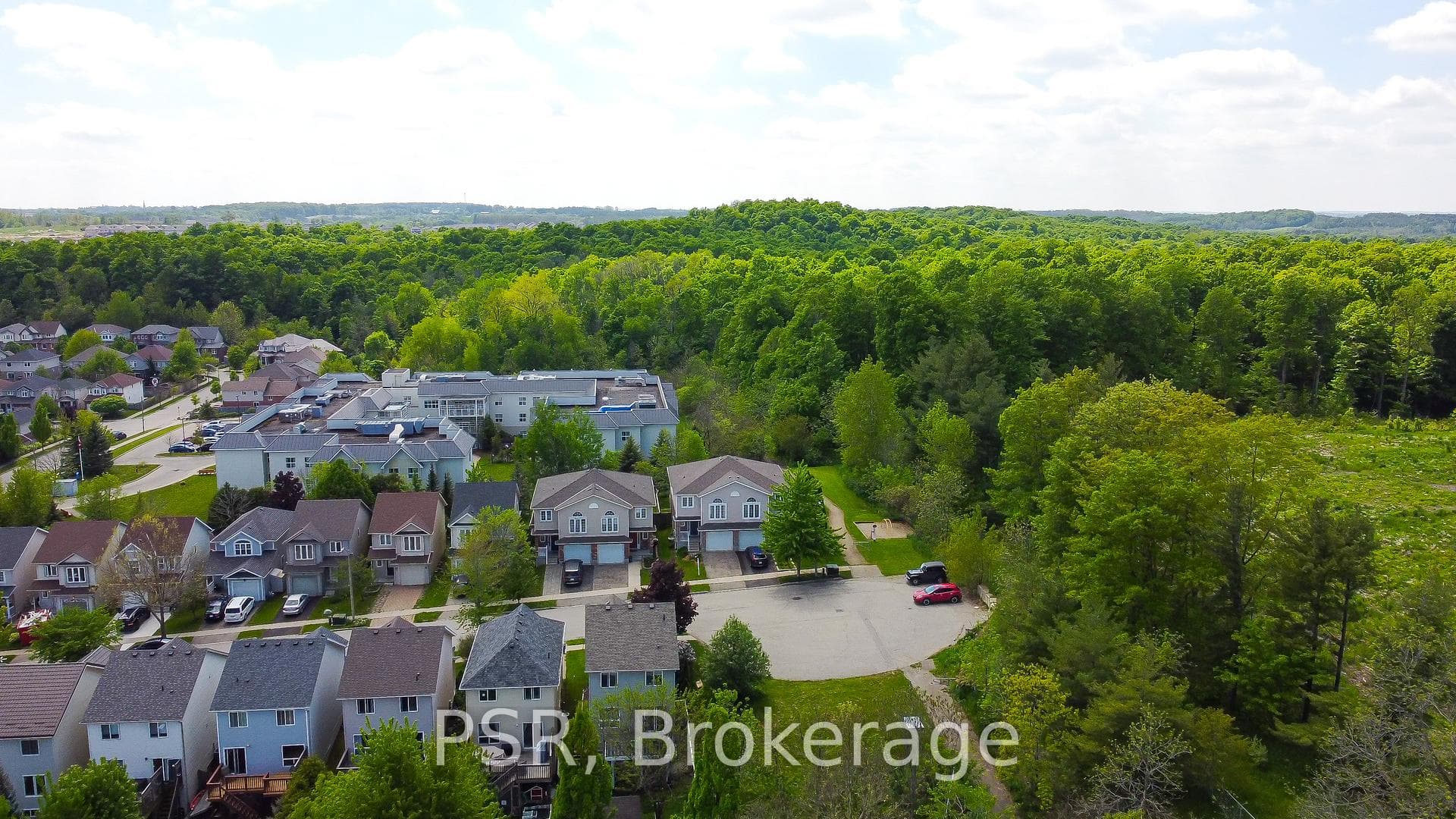 657A Royal Fern Street photo 38
