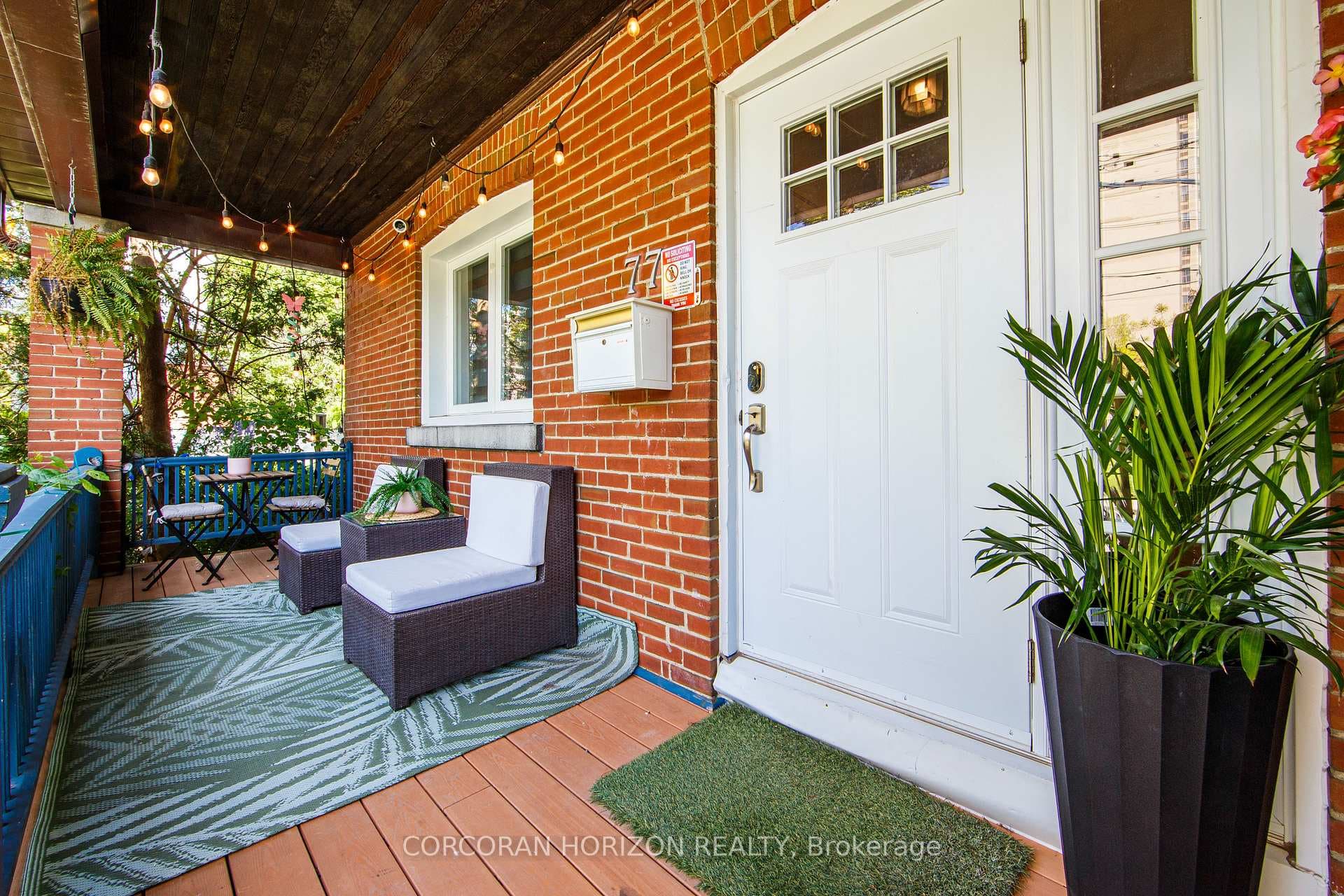 77 Montgomery Avenue photo 2