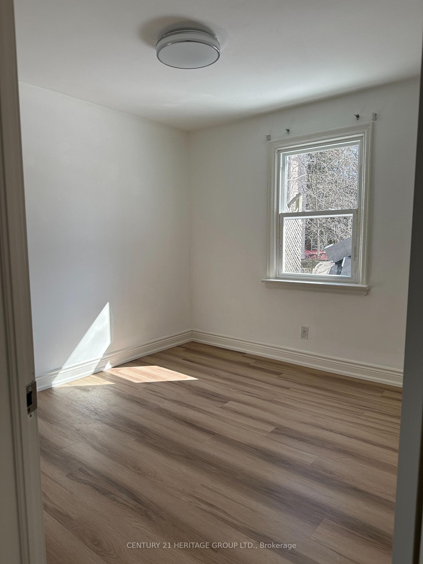 119 Nipigon Avenue Unit Main photo 10