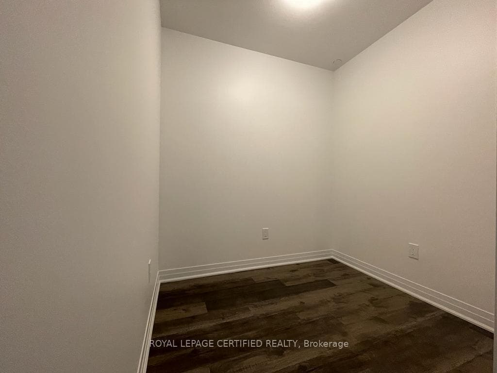 460 GORDON KRANTZ Avenue Unit 522 photo 6