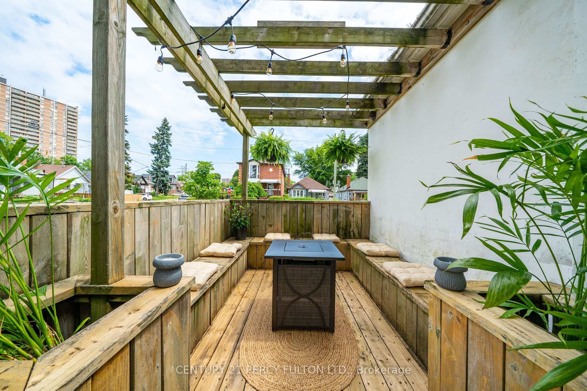 74 St. Dunstan Drive photo 15