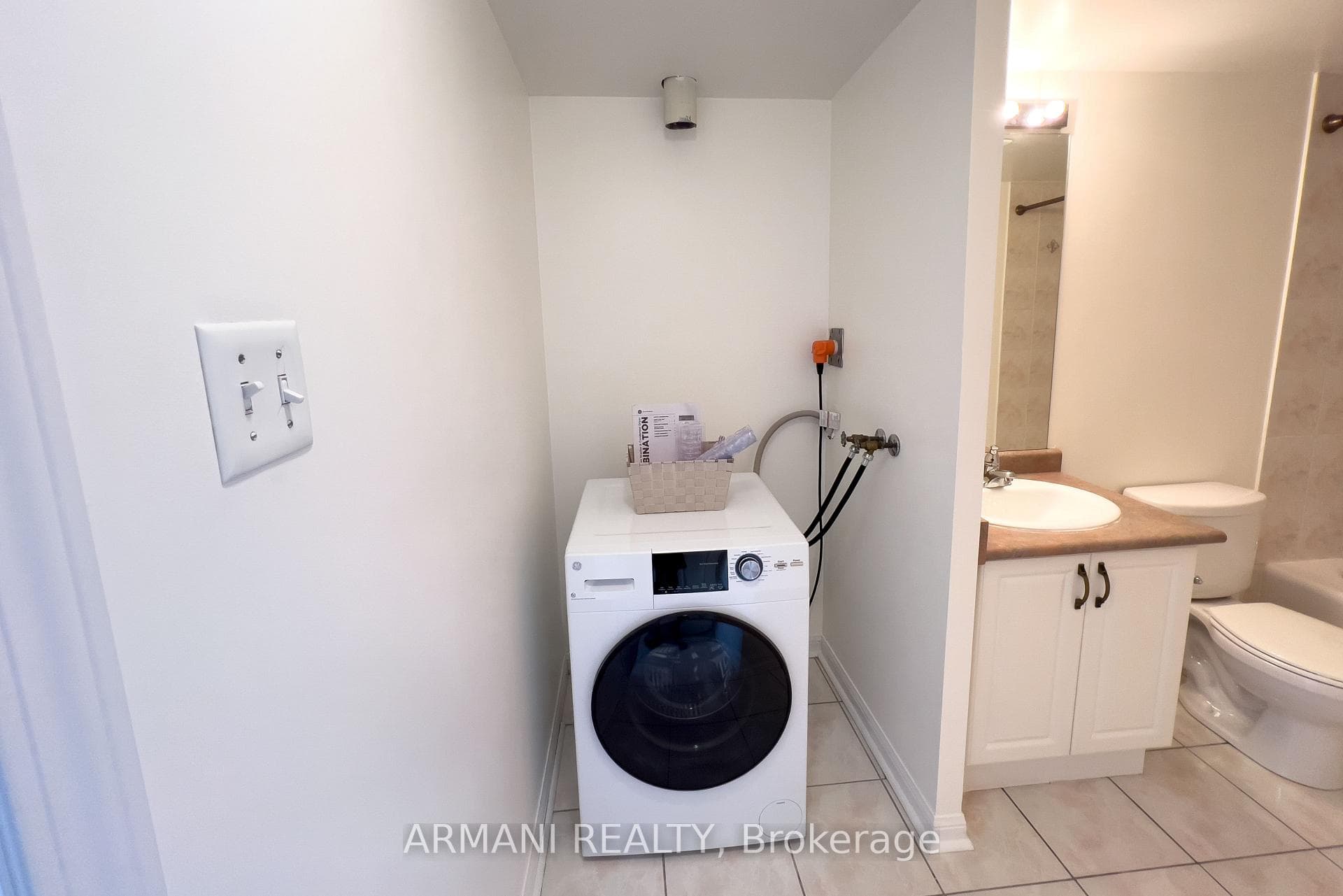 Ensuite Laundry